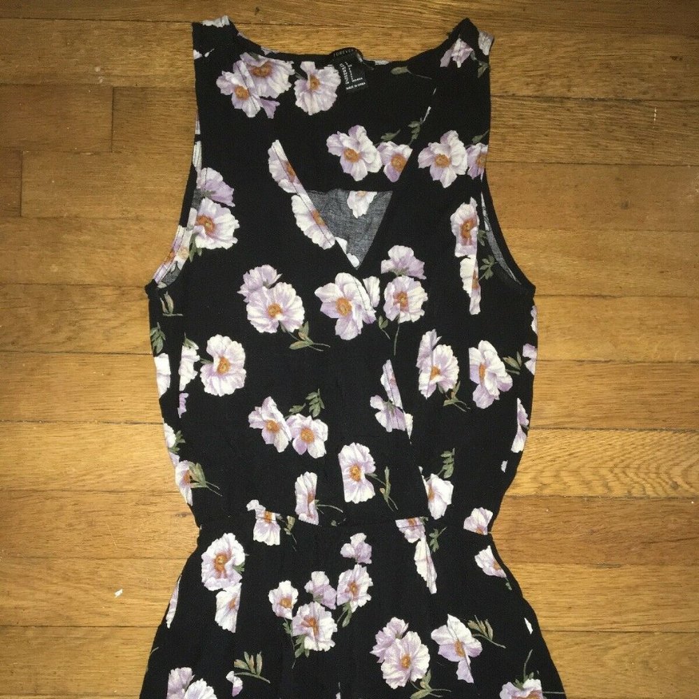 Forever 21 Floral Black white Straps Shorts Onepiece Romper Small sleeveless